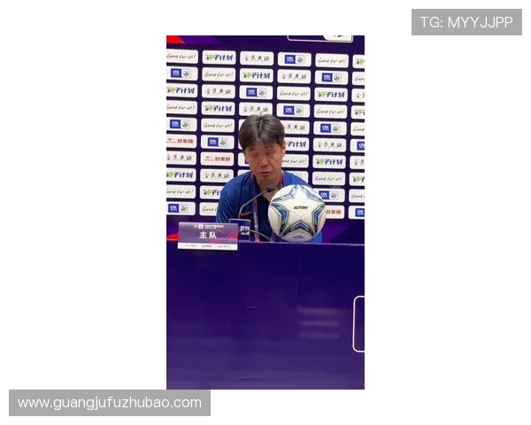 李霄鹏宣布海牛队11月8日重新集结并计划前往上海进行热身赛备战新赛季 李霄鹏宣布海牛队11月8日重新集结并计划前往上海进行热身赛备战新赛季