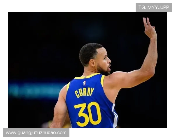 原创37岁库里太狠！一战刷新NBA过去79年三分球第一神迹，勇士却3连败